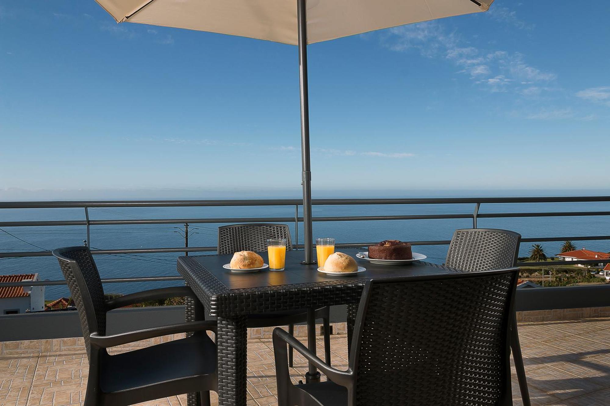 Welcome Home, With A Fantastic View, Sunrise & Sunsets Estreito Da Calheta المظهر الخارجي الصورة