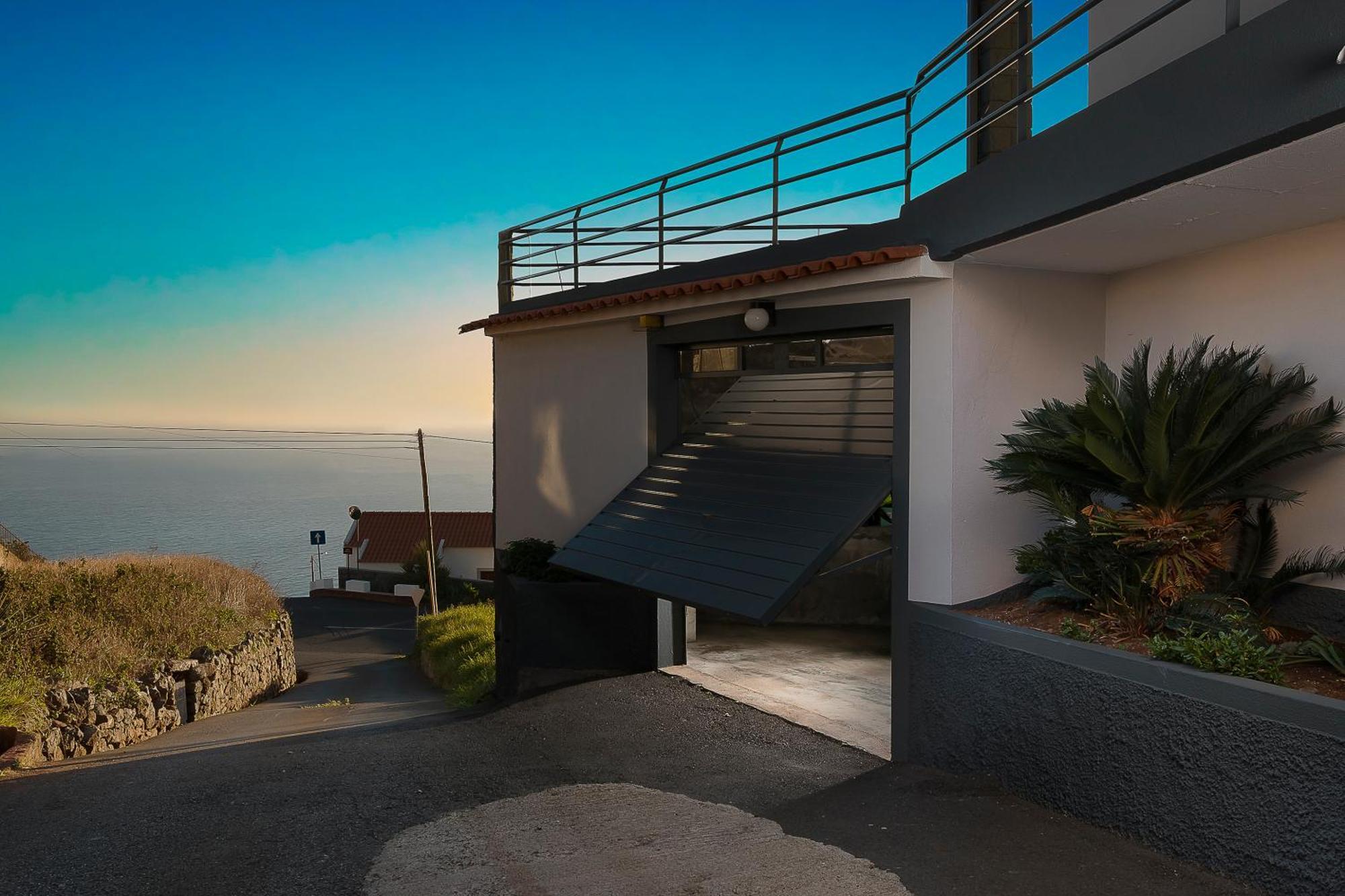 Welcome Home, With A Fantastic View, Sunrise & Sunsets Estreito Da Calheta المظهر الخارجي الصورة